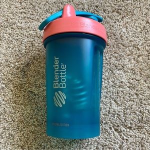 Blender Bottle Color of the Month